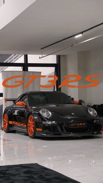 Porsche 911 GT3 RS (997.1)
Iconic, analog, rare, one of the last Mezger masterpiece
#porsche #porsche911 #911gt3rs #gt3rs #997gt3rs