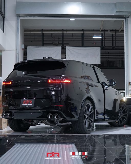 Range Rover Sport SV with Quicksilver exhaust supplied by @quicksilverexhausts 

Another First in Malaysia🇲🇾How often you see an SUV with Carbon wheels? 

#rangerover #sportsv #rangeroversv #sv #quicksilver 

-- -- -- -- -- -- -- -- -- --

🏪 Dita Racing Sdn Bhd
📱 http://www.wasap.my/60176185281
📧 contactus@ditaracing.com

-- -- -- -- -- -- -- -- -- --

🔗 www.youtube.com/@DitaRacingOfficial
🔗 www.ditaracing.com