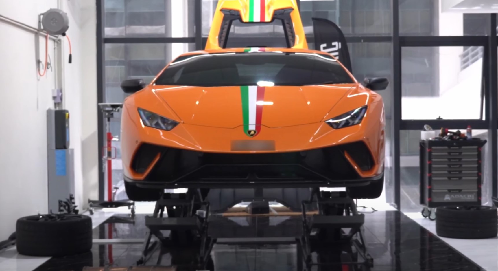 LAMBORGHINI HURACAN PERFORMANTE IPE EXHAUST
